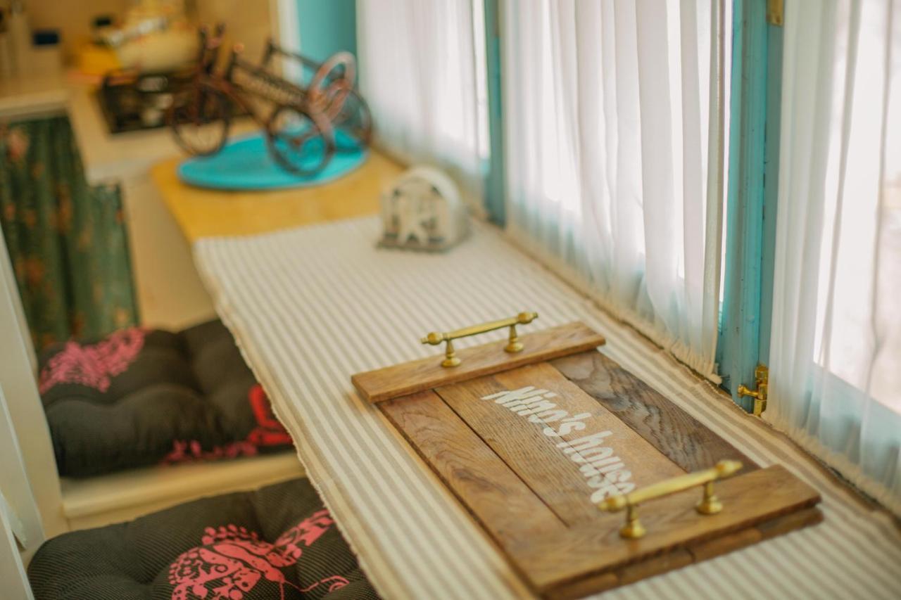 Nino'S House Apartment Tsinandali Luaran gambar